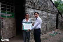 Bạn đọc Dân trí giúp gia đình nghèo nuôi con bệnh hơn 200 triệu đồng