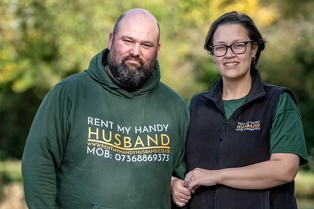 Người phụ nữ Anh kinh doanh dịch vụ cho thuê chồng - 1