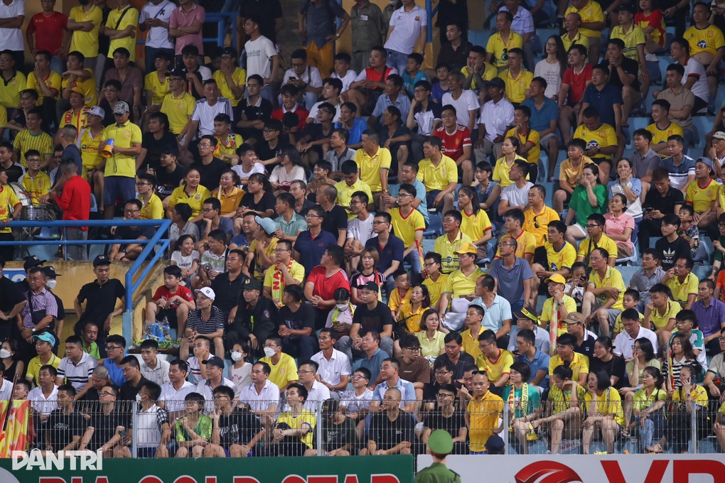 Tuấn Hải lập công giúp CLB Hà Nội chiếm ngôi đầu bảng V-League - 5 Tuấn Hải lập công giúp CLB Hà Nội chiếm ngôi đầu bảng V-League - 5