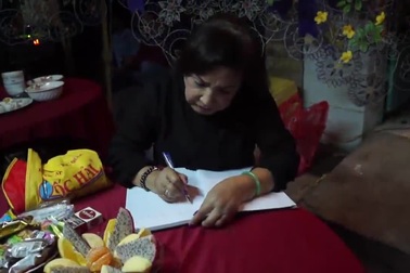 Nghệ sĩ Việt đau lòng tiễn biệt soạn giả tài ba Viễn Châu