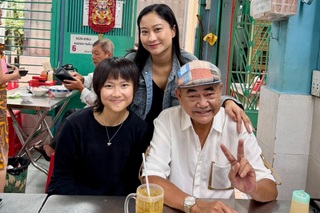 NSND Việt Anh U70 bên vợ kém 36 tuổi, đoàn tụ con gái sau nhiều năm xa cách - 2