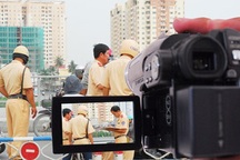 Từ hôm nay, người dân có quyền ghi hình giám sát CSGT thực hiện nhiệm vụ