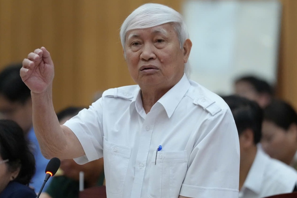 TPHCM từ xé rào sau ngày thống nhất đến vai trò tiên phong đổi mới - 2 TPHCM từ xé rào sau ngày thống nhất đến vai trò tiên phong đổi mới - 2