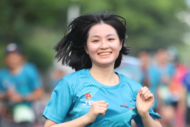 5.000 runner xuất phát tại giải Unique Nha Trang H-Marathon 2024