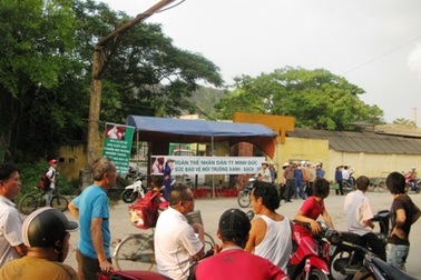 Dừng 3 dây chuyền sản xuất của nhà máy đất đèn gây ô nhiễm 