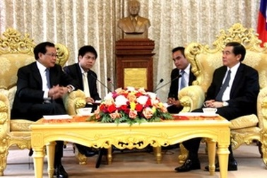 Tăng cường hợp tác giữa Hà Nội và Luang Prabang