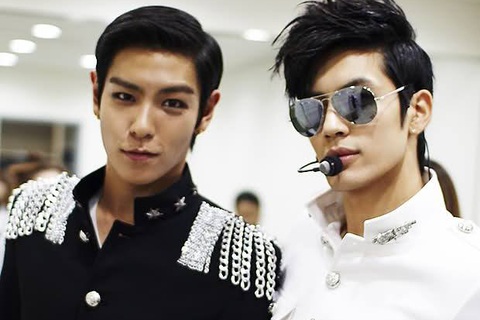 Se7en động viên T.O.P giữa thời điểm khó khăn