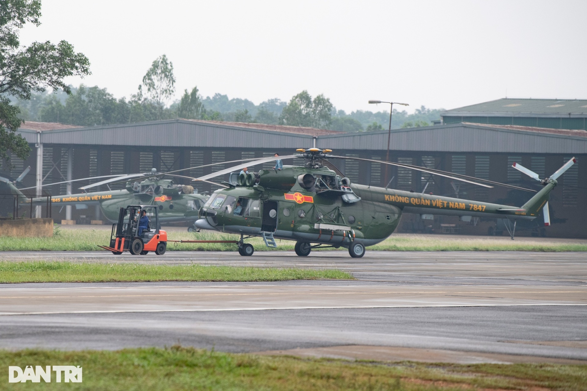 Hình ảnh 9 trực thăng diễn tập kỷ niệm 70 năm Chiến thắng Điện Biên Phủ - 2