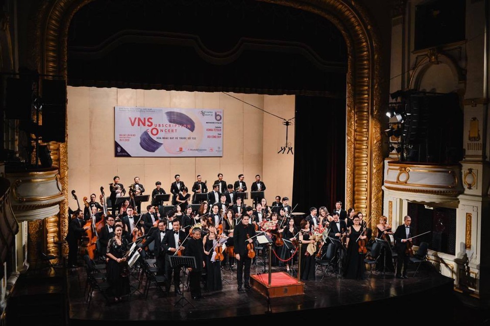 Bùi Công Duy trình diễn trong đêm hòa nhạc kỷ niệm 250 ngày sinh Beethoven - 1 Bùi Công Duy trình diễn trong đêm hòa nhạc kỷ niệm 250 ngày sinh Beethoven - 1