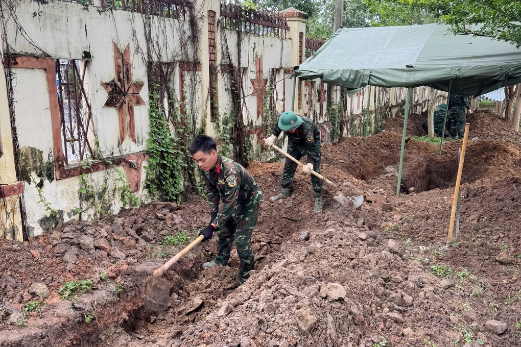 Thông tin mộ tập thể 70-90 liệt sĩ: Đào tiếp vệt đất, nghi rãnh nước cũ - 3
