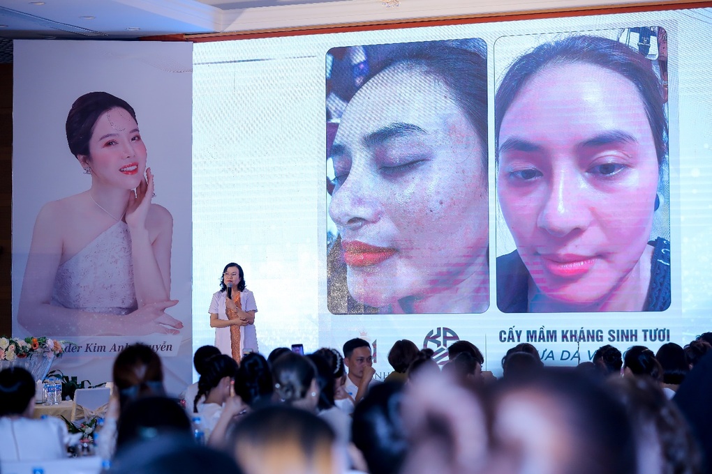 Lễ ra mắt bộ nhận diện dòng sản phẩm Kim Phục Sắc - 3 Lễ ra mắt bộ nhận diện dòng sản phẩm Kim Phục Sắc - 3