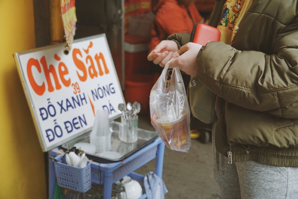 Chè sắn nóng - món ăn giản dị ấm lòng ngày đông giá lạnh - 6 Chè sắn nóng - món ăn giản dị ấm lòng ngày đông giá lạnh - 6