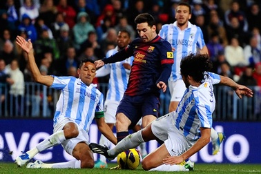 Barcelona và chuyến đi bão táp đến La Rosaleda