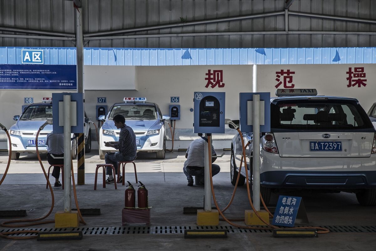 Hé lộ cách Trung Quốc đánh bại mọi đối thủ, dẫn dắt thị trường xe điện - 4 Hé lộ cách Trung Quốc đánh bại mọi đối thủ, dẫn dắt thị trường xe điện - 4