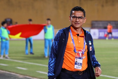 Hòa đội bóng của HLV Huỳnh Đức, Hoàng Anh Gia Lai xếp cuối bảng V-League