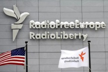 Tỷ phú Musk kêu gọi đóng cửa Đài tiếng nói Hoa Kỳ, Đài châu Âu Tự do