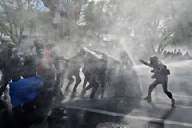 Người Thái Lan biểu tình sau chuỗi ngày chết chóc vì Covid-19