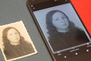 Thủ thuật biến smartphone thành máy scan để tải ảnh "thuở xưa" lên mạng