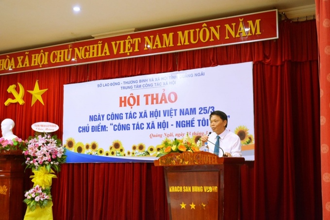 Ông Nguyễn Thu Trang-GĐ Trung tâm CTXH nêu tham luận tại Hội thảo. 