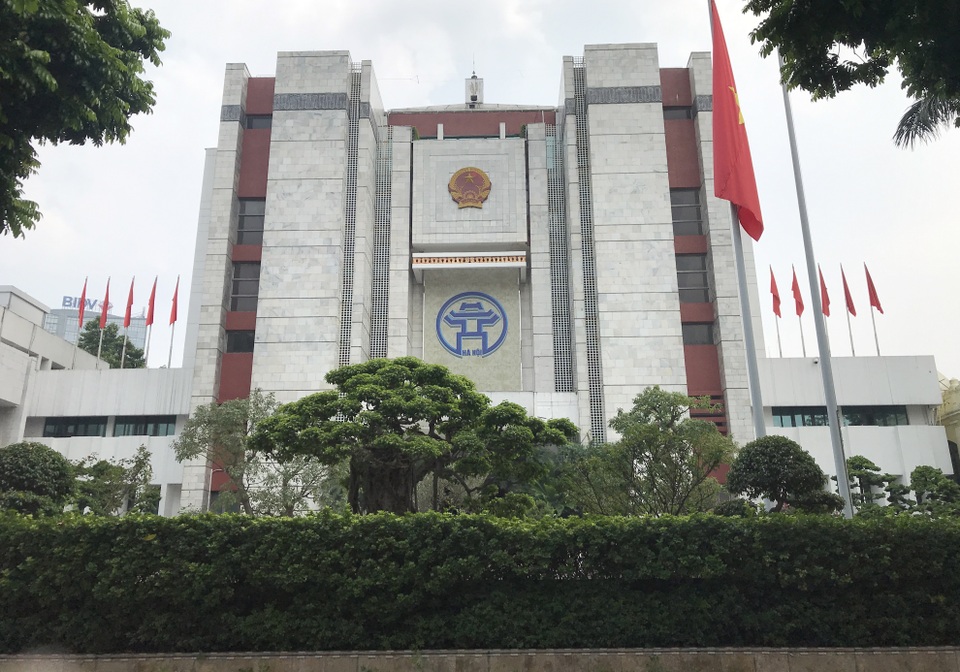 Hà Nội: Cán bộ phải cam kết không dung túng, tiếp tay hành vi tiêu cực - 1 Hà Nội: Cán bộ phải cam kết không dung túng, tiếp tay hành vi tiêu cực - 1