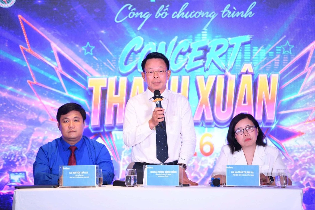 Hòa Minzy, Hà Myo hòa giọng trong concert Thanh xuân - 2