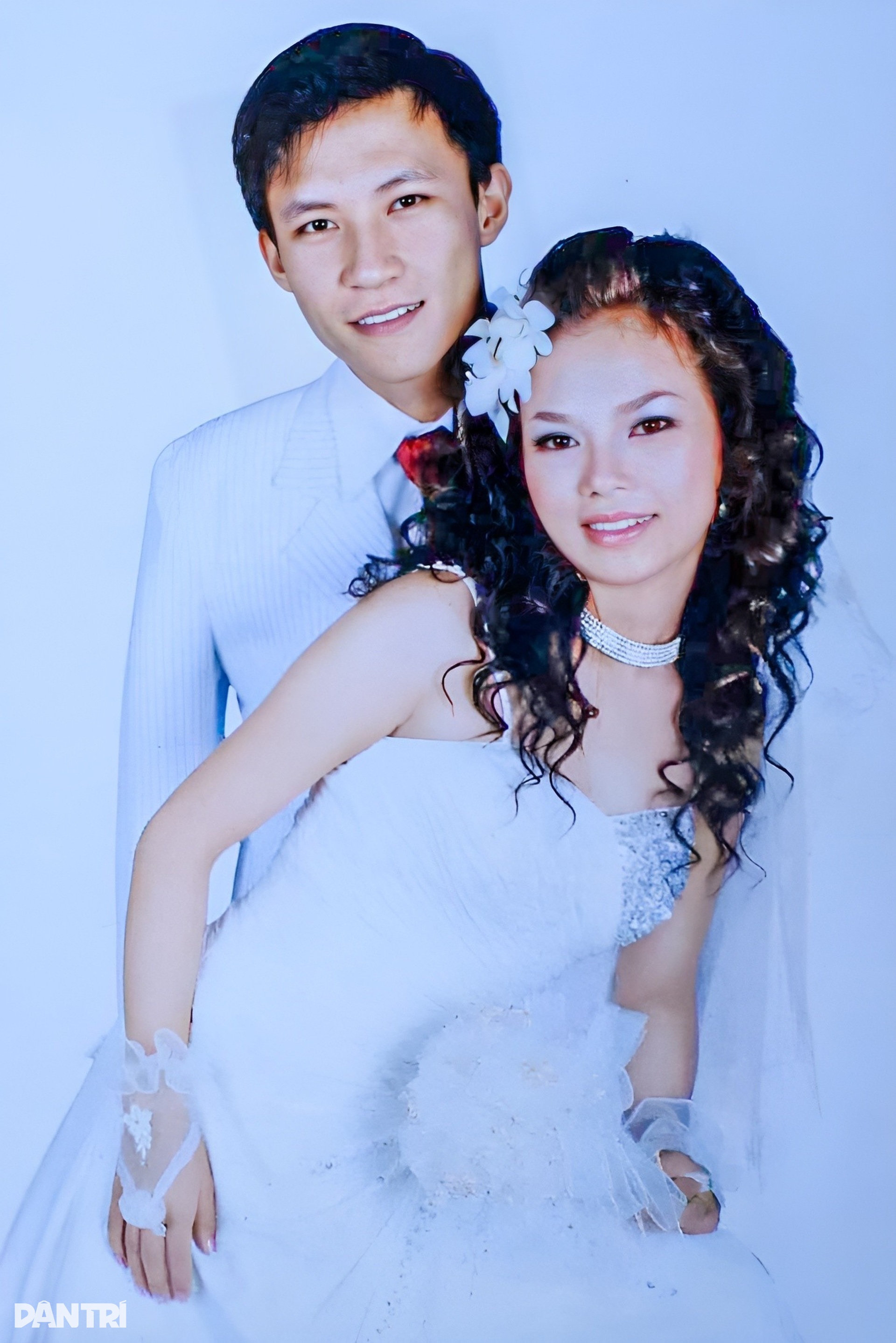 Chuyện về chàng trai cụt hai tay lấy được vợ chỉ sau 10 cuộc gọi - 7 Chuyện về chàng trai cụt hai tay lấy được vợ chỉ sau 10 cuộc gọi - 7