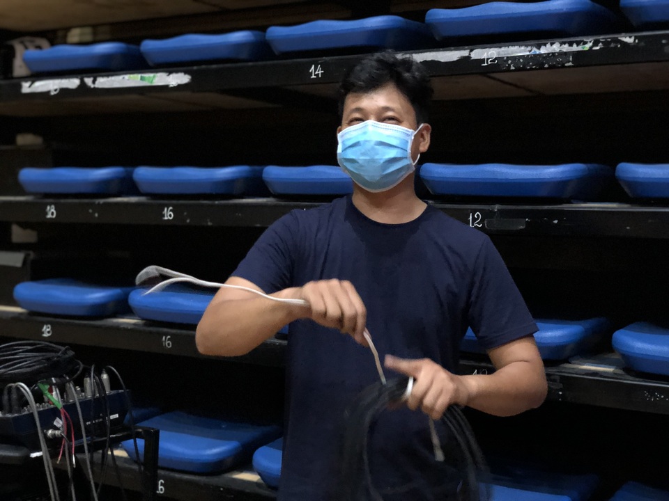Đà Nẵng: Hối hả giải phóng cung thể thao để lập bệnh viện dã chiến - 2 Đà Nẵng: Hối hả giải phóng cung thể thao để lập bệnh viện dã chiến - 2