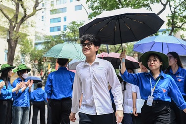 Thí sinh khó đạt điểm 10 môn tiếng Anh kỳ thi lớp 10 Hà Nội