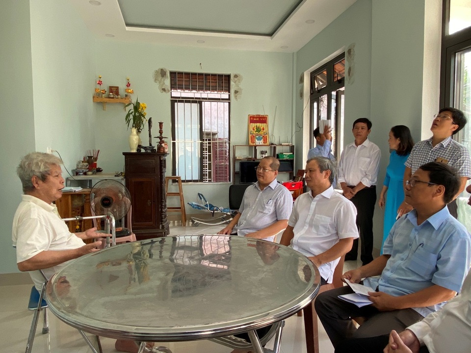 Thương binh, vợ liệt sĩ xúc động trước sự quan tâm của cấp uỷ, chính quyền - 8 Thương binh, vợ liệt sĩ xúc động trước sự quan tâm của cấp uỷ, chính quyền - 8