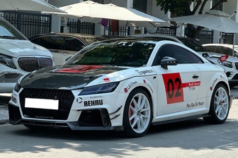 Audi TT 10 năm tuổi độ hết 600 triệu lên sàn xe cũ, bán ngang xe “zin”
