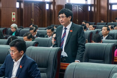 Đà Nẵng lo trường xuống cấp, nhiều bàn ghế có từ... thời bao cấp