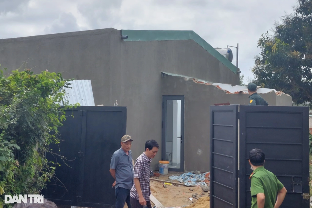 Nhiều điểm du lịch mọc trái phép trên núi ở Quy Nhơn - 4 Nhiều điểm du lịch mọc trái phép trên núi ở Quy Nhơn - 4