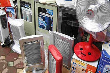 Trời lạnh, người dân đổ xô mua đồ sưởi ấm