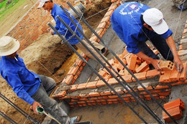 Giá cả tăng: Do quản lý hay do phân phối?