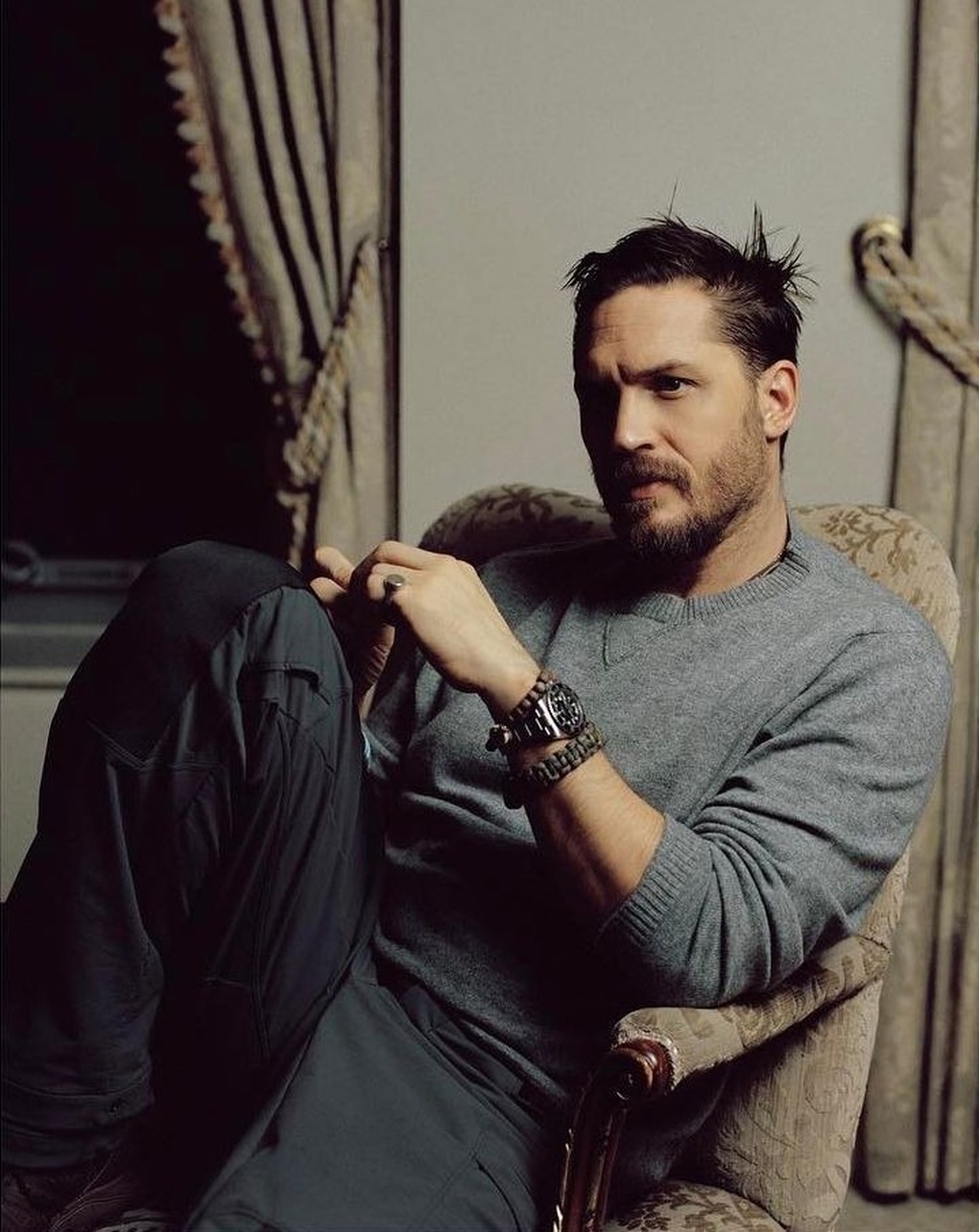 Tài tử cơ bắp Tom Hardy gây sốt với hình ảnh đi thi đấu võ thuật - 6 Tài tử cơ bắp Tom Hardy gây sốt với hình ảnh đi thi đấu võ thuật - 6