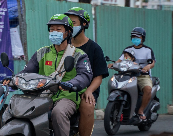 TP.HCM tạm dừng hoạt động xe ôm trong thời gian giãn cách xã hội - Ảnh 1.