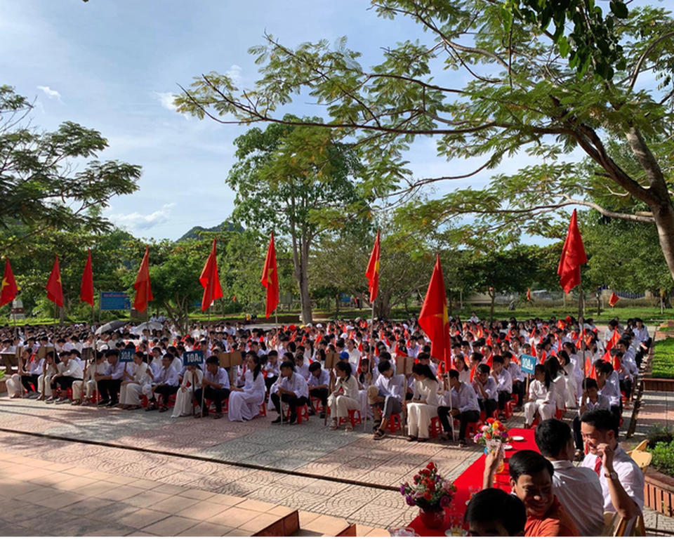 Quảng Bình: Tăng cường các biện pháp để chống dịch Corona tại trường học - 1 Quảng Bình: Tăng cường các biện pháp để chống dịch Corona tại trường học - 1