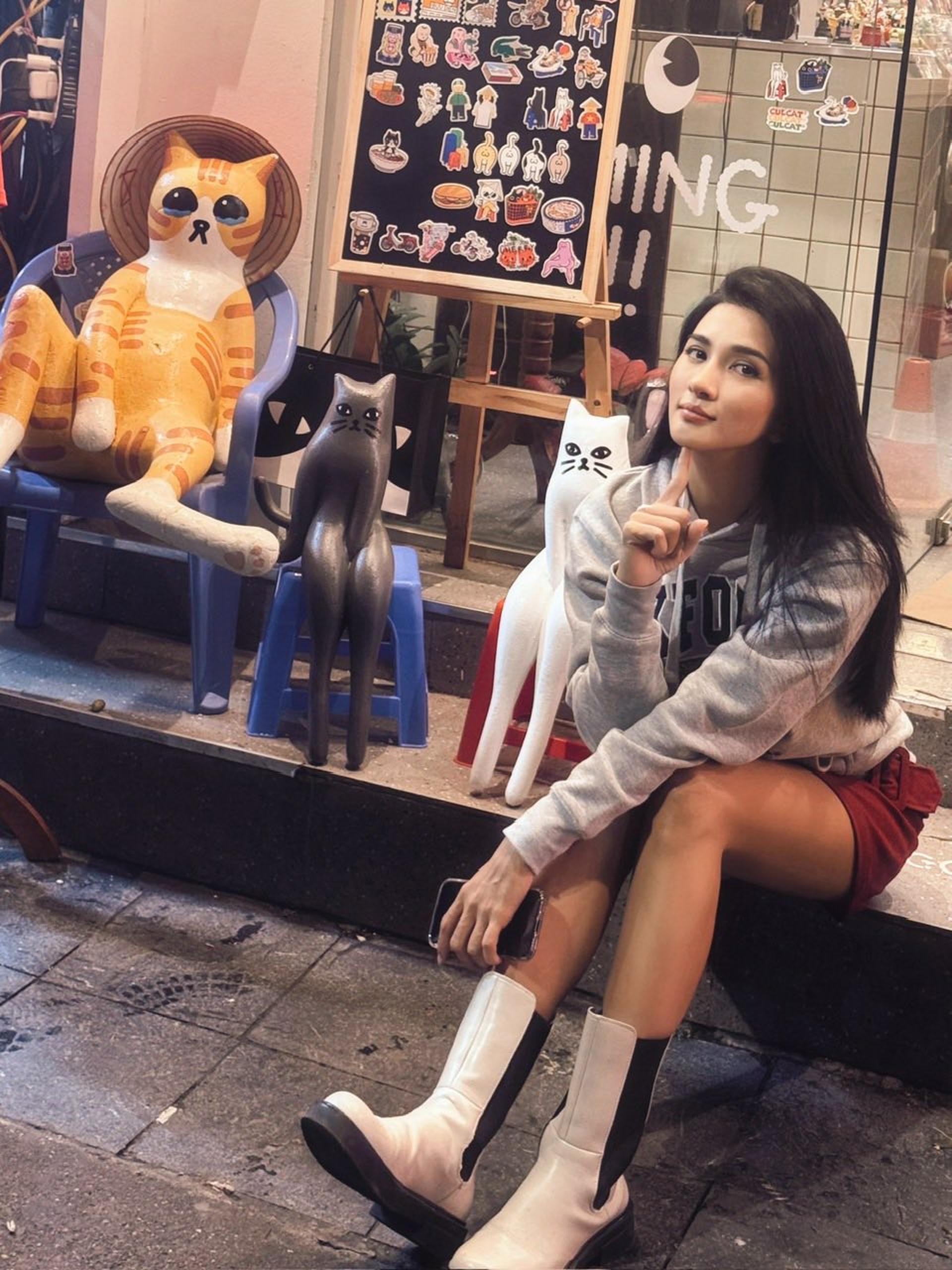 NSƯT Kim Tuyến: Mẹ đơn thân gợi cảm, nghi vấn hẹn hò chị đẹp kém 8 tuổi - 9