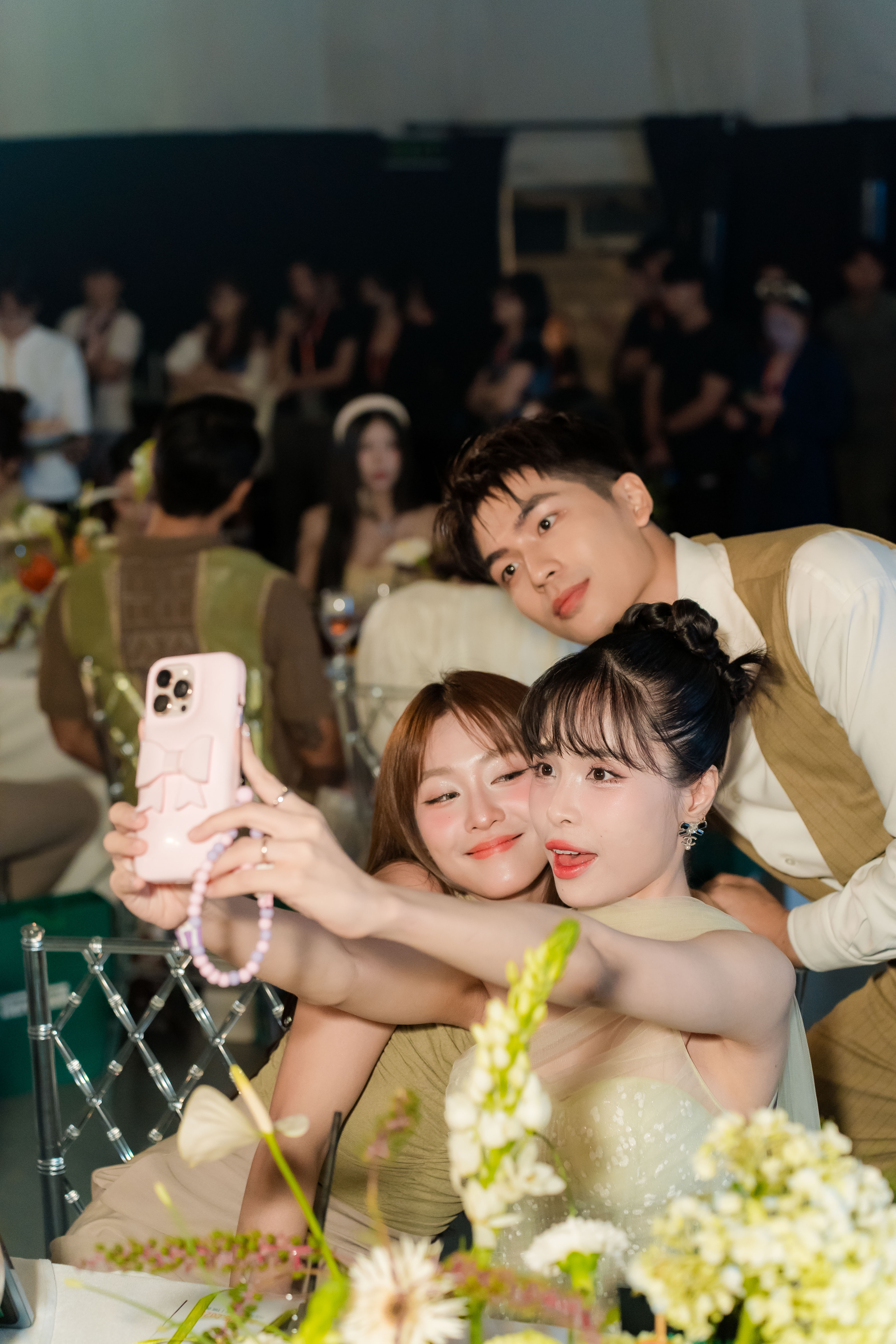 Ca nương Kiều Anh đắt show sau Chị đẹp, được chồng ủng hộ hết mình - 3