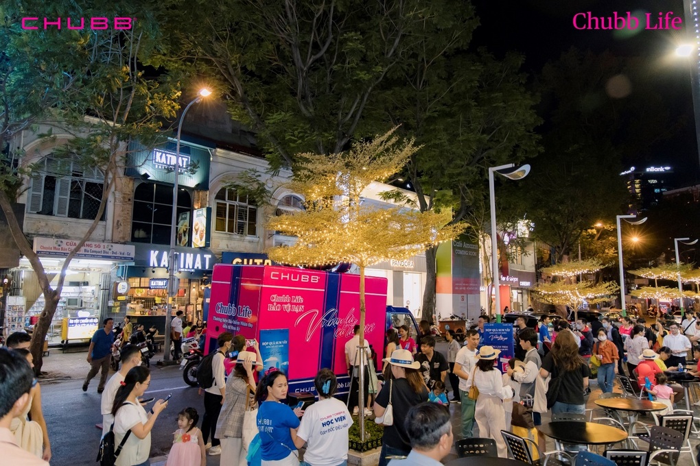 Bất ngờ ngọt ngào đi cùng thông điệp nhân văn của Chubb Life - 7 Bất ngờ ngọt ngào đi cùng thông điệp nhân văn của Chubb Life - 7