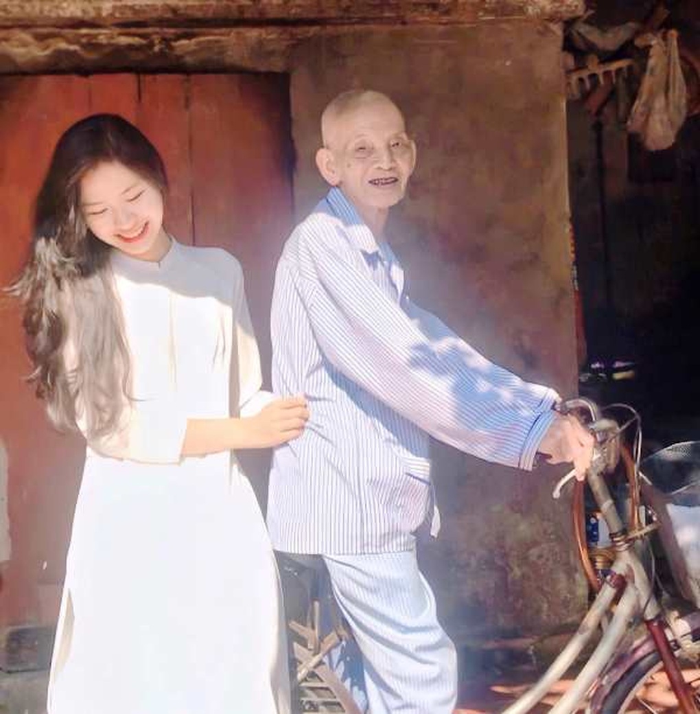 Lâu lâu nhớ về thăm nhà nhé, ông 87 tuổi rồi, thời gian không còn nhiều! - 4 Lâu lâu nhớ về thăm nhà nhé, ông 87 tuổi rồi, thời gian không còn nhiều! - 4