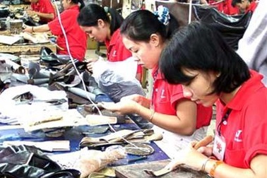 Giảm hàng loạt thuế và phí “cứu” doanh nghiệp