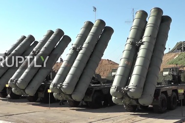Uy lực hệ thống phòng không S-400 của Nga