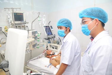 BV Việt Đức thực hiện ca ghép đồng thời tim - gan lần đầu tiên tại Việt Nam