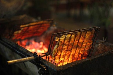 Vịt quay “bí kíp” gia truyền từ…hóa chất 