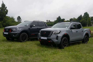 Xe bán tải dưới 700 triệu đồng, chọn Ranger XLS hay Navara EL?