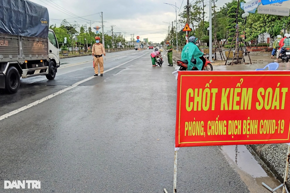 Người đến hoặc trở về Cà Mau đều được kiểm soát, phân luồng riêng - 1 Người đến hoặc trở về Cà Mau đều được kiểm soát, phân luồng riêng - 1