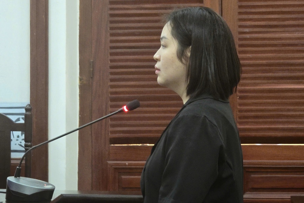 Người phụ nữ tạo 42 lệnh chuyển tiền giả, chiếm đoạt 1,2 tỷ đồng - 1