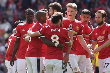 Top 10 CLB thể thao giá trị nhất: MU xếp thứ 2, Real Madrid thứ 3