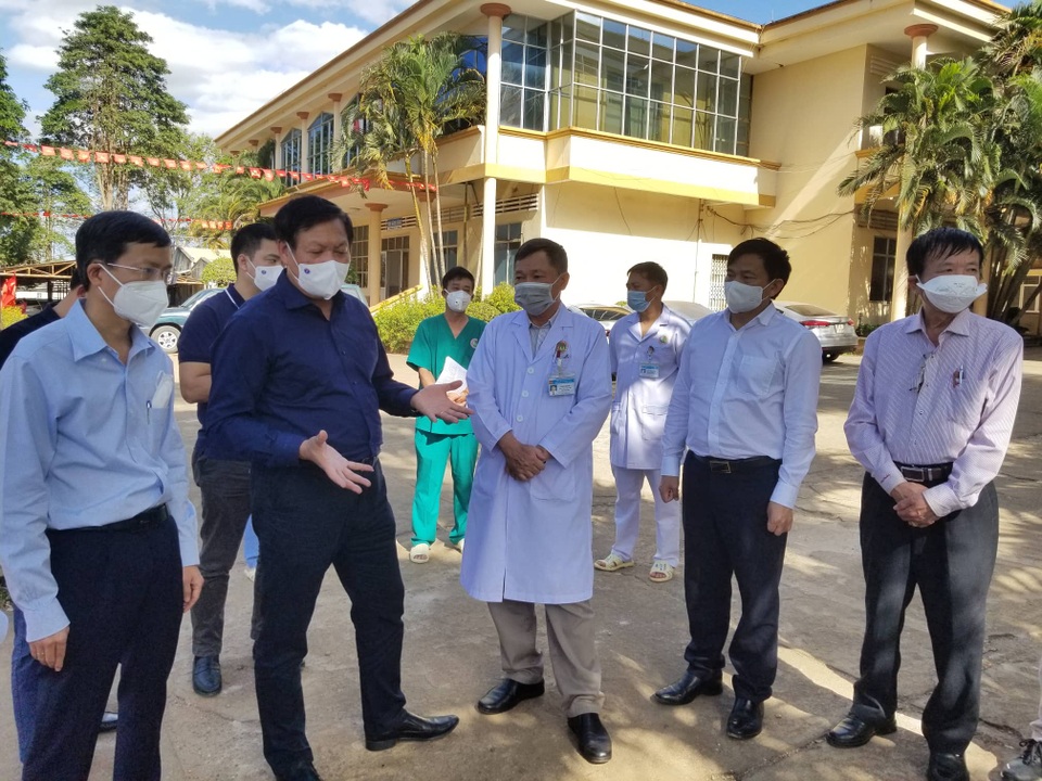 Tăng công suất xét nghiệm, kích hoạt hệ thống chống dịch tại các huyện - 2